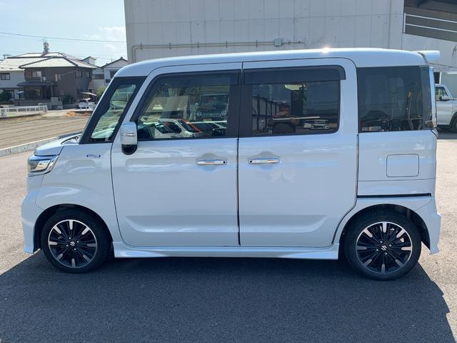 スペーシアカスタム ハイブリッドＸＳターボ　純正８インチナビ　全方位モニター（ＦＭ／ＡＭ／ＴＶ／ＢＴ）　ステリモ　コーナーセンサー　両側パワスラ　横滑り防止　オートライト　オートエアコン　運転席シートヒーター　リアエアコン　アイドリングストップ（9枚目）