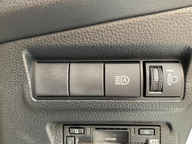 カローラクロス ハイブリッド　Ｚ　純正１０インチナビ（ＴＶ／ＢＴ／ＦＭ）　電動リアゲート　コーナーセンサー　ＥＴＣ　前席シートヒーター　ステリモ　クルコン　オートハイビーム　オートエアコン　オートライト　横滑り防止　ハンズフリー（30枚目）