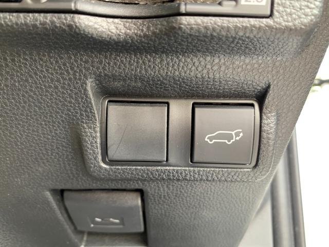 カローラクロス ハイブリッド　Ｚ　純正１０インチナビ（ＴＶ／ＢＴ／ＦＭ）　電動リアゲート　コーナーセンサー　ＥＴＣ　前席シートヒーター　ステリモ　クルコン　オートハイビーム　オートエアコン　オートライト　横滑り防止　ハンズフリー（32枚目）