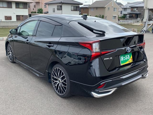 プリウス Ｓ　禁煙車　純正ナビ（ＢＴ／ＦＭ／ＡＭ／ＴＶ）バックカメラ　社外ステアリング　クルコン　ステリモ　前後ドラレコ　オートライト　ＥＴＣ　車線逸脱　Ｐスタート　モデリスタエアロ　社外１８インチホイール（8枚目）