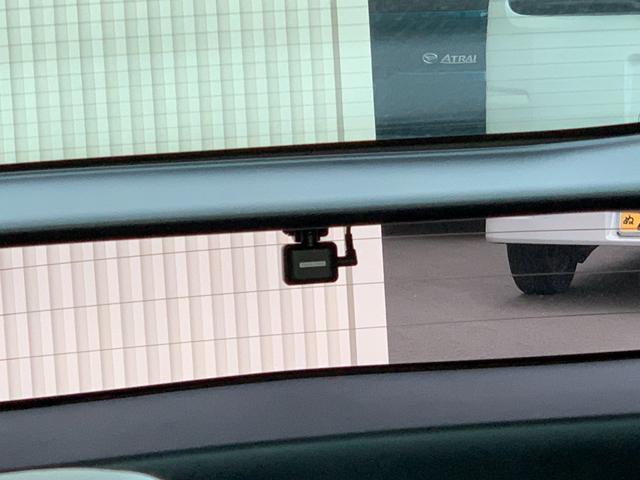 プリウス Ｓ　禁煙車　純正ナビ（ＢＴ／ＦＭ／ＡＭ／ＴＶ）バックカメラ　社外ステアリング　クルコン　ステリモ　前後ドラレコ　オートライト　ＥＴＣ　車線逸脱　Ｐスタート　モデリスタエアロ　社外１８インチホイール（34枚目）