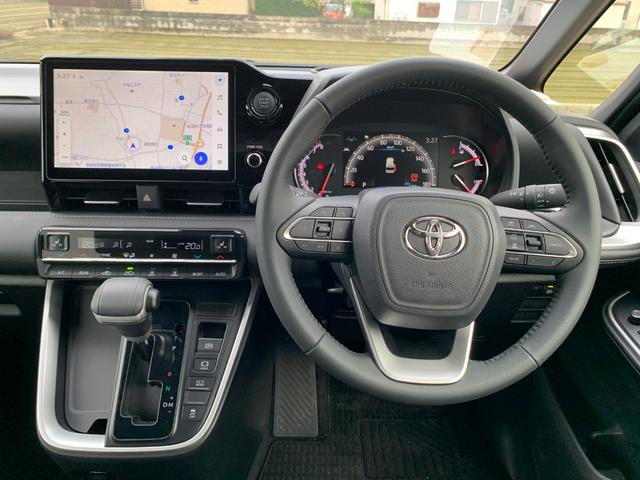 ノア Ｓ－Ｚ　純正ディスプレイオーディオ（ＢＴ／ＴＶ／ＦＭ／ＡＭ）バックカメラ　クルコン　革巻きハンドル　前後ドラレコ　両側パワースライド　ＬＥＤオートライト　電子パーキング　前席シートヒーター　ＥＴＣ２．０（15枚目）