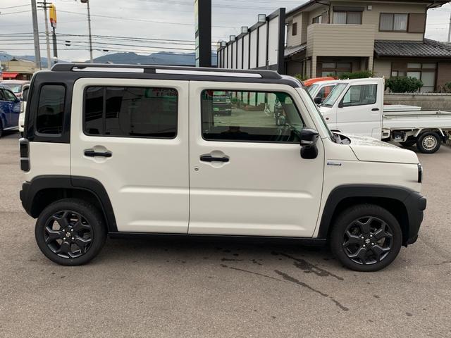 ハスラー タフワイルド　純正９インチディスプレイオーディオ（ＴＶ／ＣＤ／ＢＴ／ＦＭ／ＡＭ）全方位モニター　セーフティーセンス　ＬＥＤヘットライト　前席シートヒーター　コーナーセンサー　アイドリングストップ　衝突軽減（5枚目）