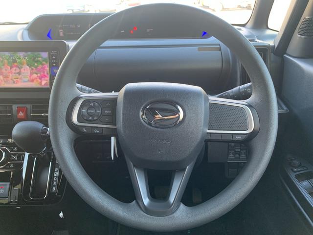 エンジンルームも綺麗に洗浄してから納車致します。普段あまり見ることが無い箇所だからこそ綺麗だと感動しますよね(*´▽`*)