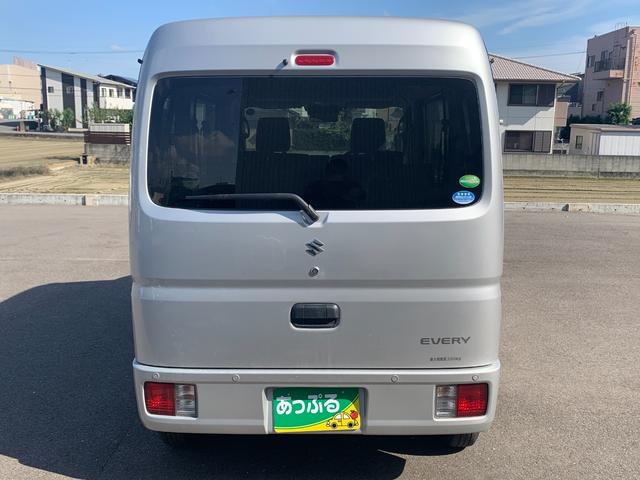 お車の車検・オイル交換・修理・鈑金塗装・ガラス修理・デントリペア・ボディコーティングなども幅広く対応しております。その際は無料で代車を貸し出し致します。車のことは何でもお任せください！