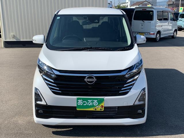 デイズ ハイウェイスター　Ｘ　社外９インチナビ（ＴＶ／ＢＴ／ＦＭ）　アラウンドビューモニター　ドラレコ　ＥＴＣ　フォグ　コーナーセンサー　アイドリングストップ　ステリモ　ＳＯＳコール　オートライト　ＵＳＢソケット　スマートキー（3枚目）