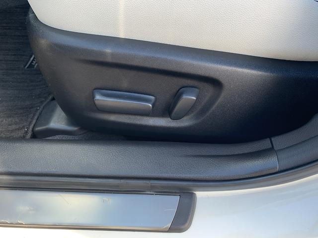 マークＸ ２５０ＲＤＳ　純正ナビ（ＴＶ／ＢＴ／ＦＭ／ＣＤ）　モデリスタエアロ　バックカメラ　革巻きハンドル　モデリスタ１９インチアルミホイール　純正ドラレコ　ＥＴＣ　パワーシート　ハーフレザーシート　パドルシフト（39枚目）