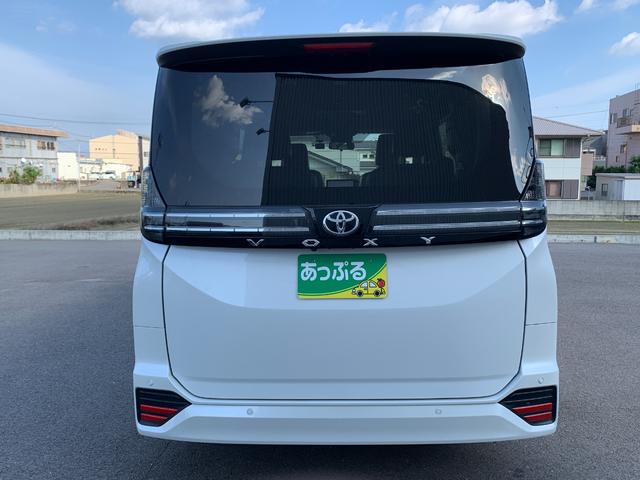 ヴォクシー Ｓ－Ｚ　純正１０．５インチディスプレイオーディオ　ＴＶ　ラジオｐ　ＤＶＤ　Ｂｌｕｅｔｏｏｔｈ　バックカメラ　シートヒーター　電子パーキング　ＨＤＭＩ　ステリモ　アダコン　ＥＴＣ２．０　オットマン　電動リア（8枚目）