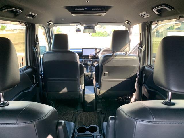 ヴォクシー Ｓ－Ｚ　純正１０．５インチディスプレイオーディオ　ＴＶ　ラジオｐ　ＤＶＤ　Ｂｌｕｅｔｏｏｔｈ　バックカメラ　シートヒーター　電子パーキング　ＨＤＭＩ　ステリモ　アダコン　ＥＴＣ２．０　オットマン　電動リア（14枚目）