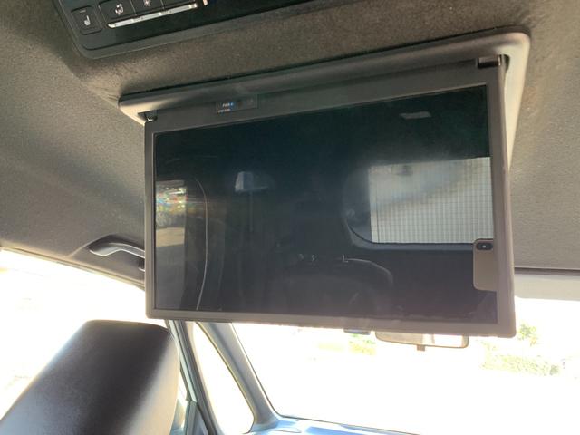 ヴォクシー Ｓ－Ｚ　純正１０．５インチディスプレイオーディオ　ＴＶ　ラジオｐ　ＤＶＤ　Ｂｌｕｅｔｏｏｔｈ　バックカメラ　シートヒーター　電子パーキング　ＨＤＭＩ　ステリモ　アダコン　ＥＴＣ２．０　オットマン　電動リア（18枚目）