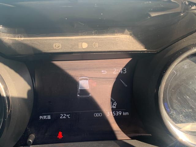 ヤリス ハイブリッドＺ　純正８インチディスプレイオーディオ　ＴＶ　Ｂｌｕｅｔｏｏｔｈ　バックカメラ　オートエアコン　両側シートヒーター　革巻きハンドル　ステリモ　ブラインドスポットモニター　ＥＴＣ２．０　オートハイビーム（37枚目）