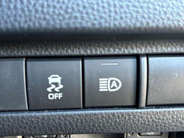 ハリアー Ｇ　ワンオーナー　純正１２．３インチディスプレイオーディオ　フルセグ　Ｂｌｕｅｔｏｏｔｈ　バックカメラ　エンジンスターター　電子パーキング　モデリスタフルエアロ　純正デジタルインナーミラー　電動リアゲート（31枚目）