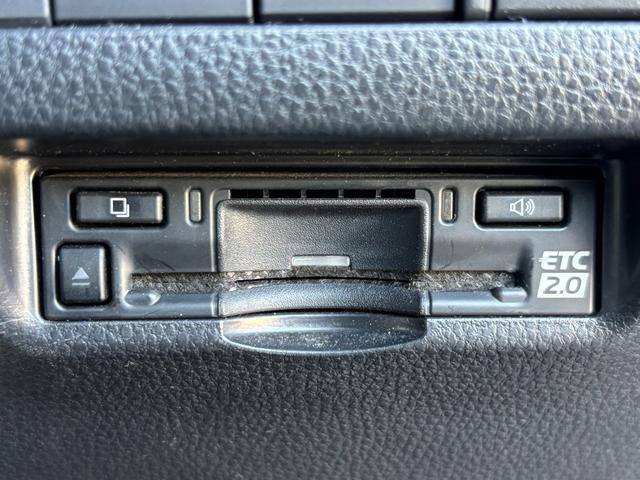ハリアー Ｇ　ワンオーナー　純正１２．３インチディスプレイオーディオ　フルセグ　Ｂｌｕｅｔｏｏｔｈ　バックカメラ　エンジンスターター　電子パーキング　モデリスタフルエアロ　純正デジタルインナーミラー　電動リアゲート（32枚目）