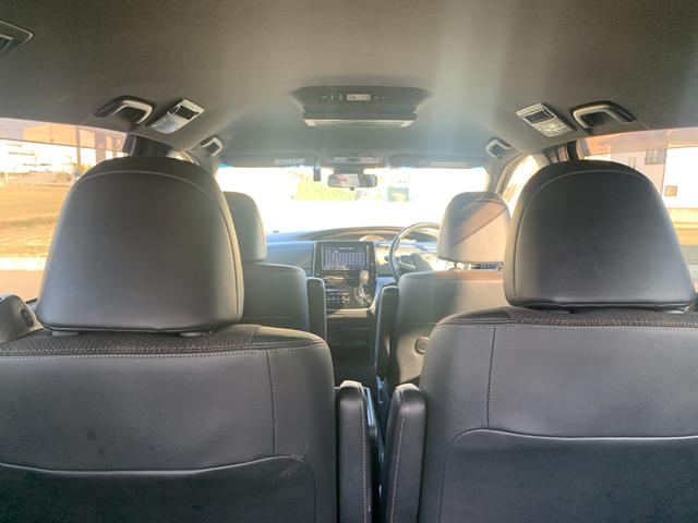 エスティマ アエラス　プレミアム　純正９インチナビ　ＴＶ　ラジオ　Ｂｌｕｅｔｏｏｔｈ　ＣＤ　ＤＶＤ　バックカメラ　ハーフレザーシート　革巻きハンドルコーナーセンサー　パワーシート　両側パワースライド　ＬＥＤヘッドライト　フリップダウン（14枚目）