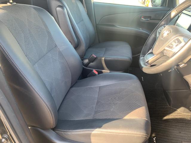 エスティマ アエラス　プレミアム　純正９インチナビ　ＴＶ　ラジオ　Ｂｌｕｅｔｏｏｔｈ　ＣＤ　ＤＶＤ　バックカメラ　ハーフレザーシート　革巻きハンドルコーナーセンサー　パワーシート　両側パワースライド　ＬＥＤヘッドライト　フリップダウン（15枚目）