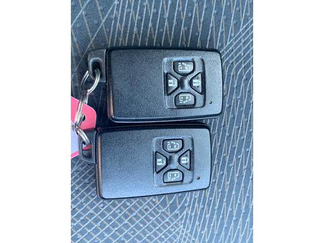 エスティマ アエラス　プレミアム　純正９インチナビ　ＴＶ　ラジオ　Ｂｌｕｅｔｏｏｔｈ　ＣＤ　ＤＶＤ　バックカメラ　ハーフレザーシート　革巻きハンドルコーナーセンサー　パワーシート　両側パワースライド　ＬＥＤヘッドライト　フリップダウン（40枚目）