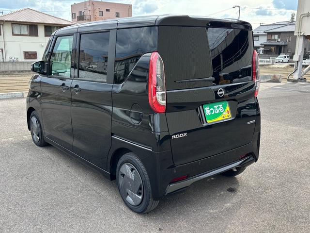 ルークス Ｘ　社外オーディオ（ＢＴ／ＦＭ／ＡＭ）全方位モニター　バックカメラ　ステリモ　ドラレコ　プッシュスタート　オートライト　オートエアコン　片側パワースライド　禁煙車　電格ミラー　マット（8枚目）