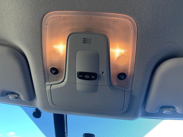 プリウス Ｓ　社外ナビ（ＢＴ／ＦＭ／ＡＭ／ＴＶ）バックカメラ　バックカメラ　革巻きハンドル　ステリモ　オートライト　オートエアコン　プッシュスタート　ＥＴＣ　横滑り防止　電格ミラー　マット　バイザ（47枚目）