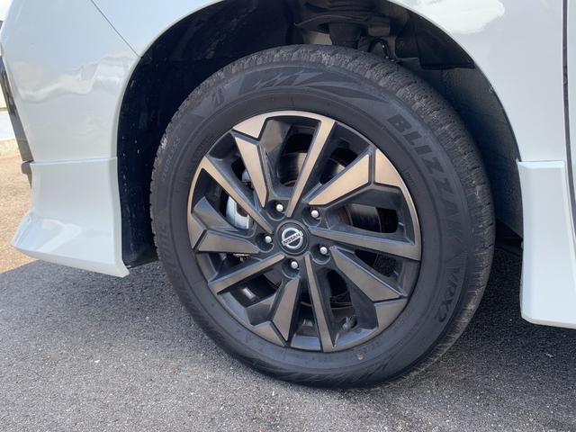 セレナ ｅ－パワー　ハイウェイスターＶ　アーバンクロム　純正９インチナビ（ＢＴ／ＦＭ／ＡＭ／ＴＶ）バックカメラ　全方位カメラ　アラウンドビュー　ステリモ　クルコン　ドラレコ　バックカメラ　ＥＴＣ　フリップダウンモニター　　両側パワースライド　電子パーキング（17枚目）