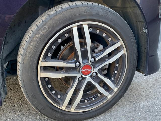 エンジンルームも綺麗に洗浄してから納車致します。普段あまり見ることが無い箇所だからこそ綺麗だと感動しますよね（＊´▽｀＊）