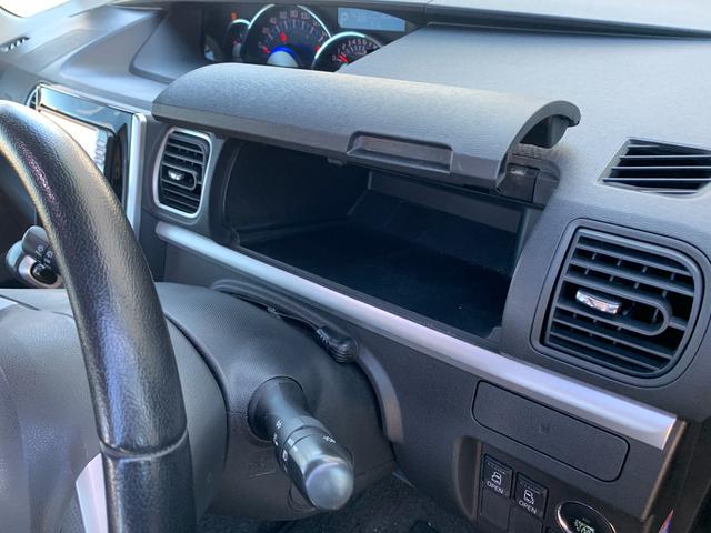 お車の車検・オイル交換・修理・鈑金塗装・ガラス修理・デントリペア・ボディコーティングなども幅広く対応しております。その際は無料で代車を貸し出し致します。車のことは何でもお任せください！