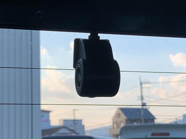 スペーシアカスタム ハイブリッドＸＳターボ　純正９インチナビ（ＴＶ／ＢＴ／ＦＭ／ＡＭ）　アラウンドビューモニター　両側パワスラ　ステアリレーダーブレーキサポート　ＨＩＤヘッドライト　シートヒーター　片側パワースライドドア　ＥＴＣ　コーナーＳ（33枚目）