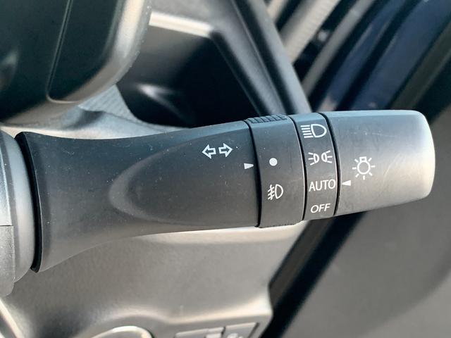 スペーシアカスタム ハイブリッドＸＳターボ　純正９インチナビ（ＴＶ／ＢＴ／ＦＭ／ＡＭ）　アラウンドビューモニター　両側パワスラ　ステアリレーダーブレーキサポート　ＨＩＤヘッドライト　シートヒーター　片側パワースライドドア　ＥＴＣ　コーナーＳ（45枚目）