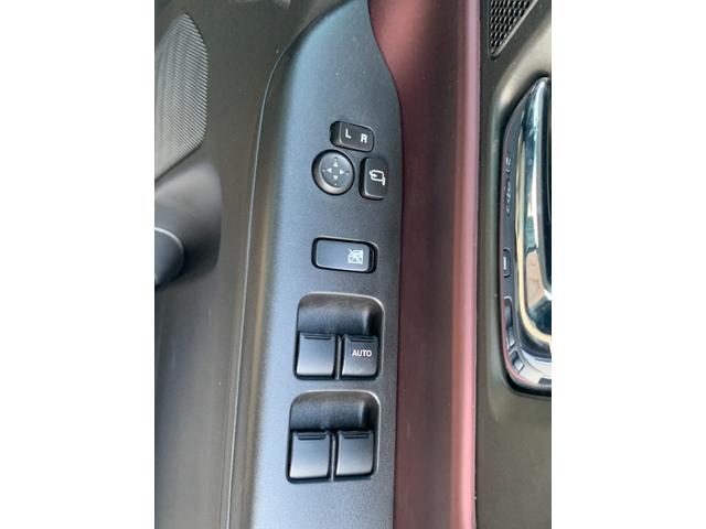 スペーシアカスタム ハイブリッドＸＳターボ　純正９インチナビ（ＴＶ／ＢＴ／ＦＭ／ＡＭ）　アラウンドビューモニター　両側パワスラ　ステアリレーダーブレーキサポート　ＨＩＤヘッドライト　シートヒーター　片側パワースライドドア　ＥＴＣ　コーナーＳ（58枚目）