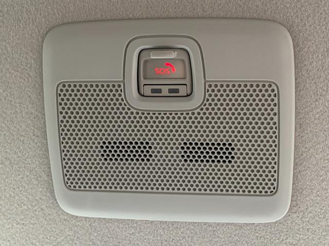 スペーシアカスタム ハイブリッドＸＳターボ　純正９インチナビ（ＴＶ／ＢＴ／ＦＭ／ＡＭ）　アラウンドビューモニター　両側パワスラ　ステアリレーダーブレーキサポート　ＨＩＤヘッドライト　シートヒーター　片側パワースライドドア　ＥＴＣ　コーナーＳ（60枚目）