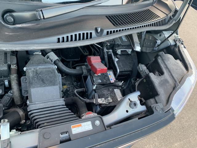 スペーシアカスタム ハイブリッドＸＳターボ　純正９インチナビ（ＴＶ／ＢＴ／ＦＭ／ＡＭ）　アラウンドビューモニター　両側パワスラ　ステアリレーダーブレーキサポート　ＨＩＤヘッドライト　シートヒーター　片側パワースライドドア　ＥＴＣ　コーナーＳ（65枚目）