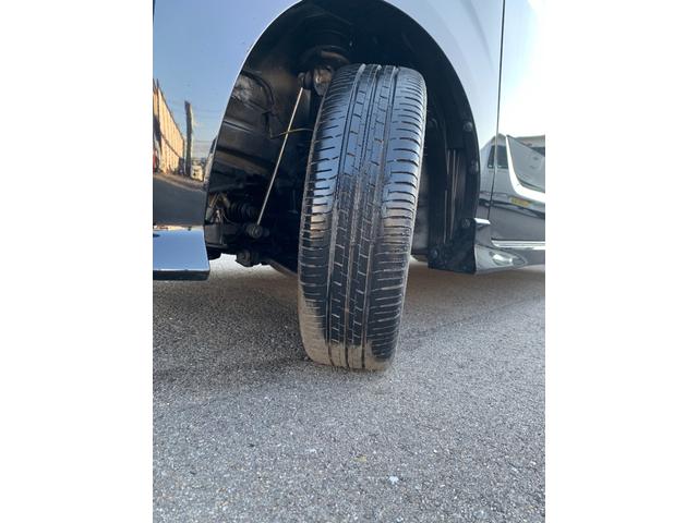 スペーシアカスタム ハイブリッドＸＳ　社外ナビ　フルセグ　Ｂｌｕｅｔｏｏｔｈ　革巻きハンドル　クルコン　ステリモ　オートライト　コーナーセンサー　デュアルカメラ　ＬＥＤヘッドライト　ヘッドアップディスプレイ　衝突軽減　両側パワースライド（18枚目）