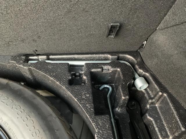 Ｃ－ＨＲ Ｇ　純正９インチナビ（ＢＴ／ＦＭ／ＡＭ／ＴＶ）バックカメラ　ＥＴＣ２．０　ドラレコ　シートカバー　ＬＥＤヘットライト　革巻きハンドル　ステリモ　クルコン　前席シートヒーター　オートライト　オートエアコン（20枚目）