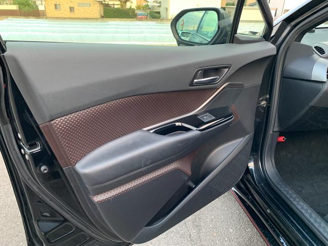 Ｃ－ＨＲ Ｇ　純正９インチナビ（ＢＴ／ＦＭ／ＡＭ／ＴＶ）バックカメラ　ＥＴＣ２．０　ドラレコ　シートカバー　ＬＥＤヘットライト　革巻きハンドル　ステリモ　クルコン　前席シートヒーター　オートライト　オートエアコン（31枚目）