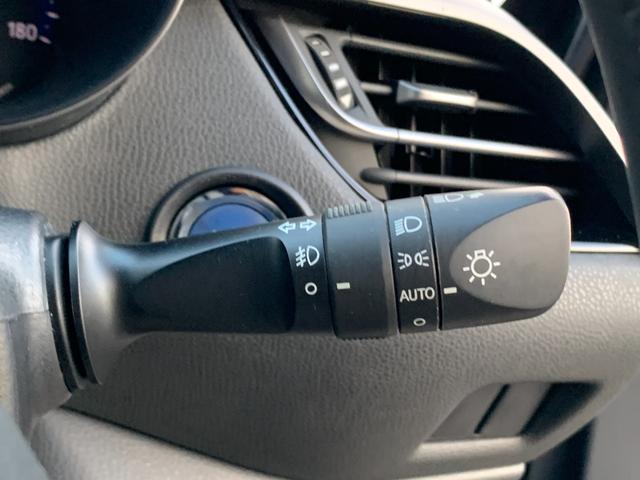 Ｃ－ＨＲ Ｇ　純正９インチナビ（ＢＴ／ＦＭ／ＡＭ／ＴＶ）バックカメラ　ＥＴＣ２．０　ドラレコ　シートカバー　ＬＥＤヘットライト　革巻きハンドル　ステリモ　クルコン　前席シートヒーター　オートライト　オートエアコン（39枚目）