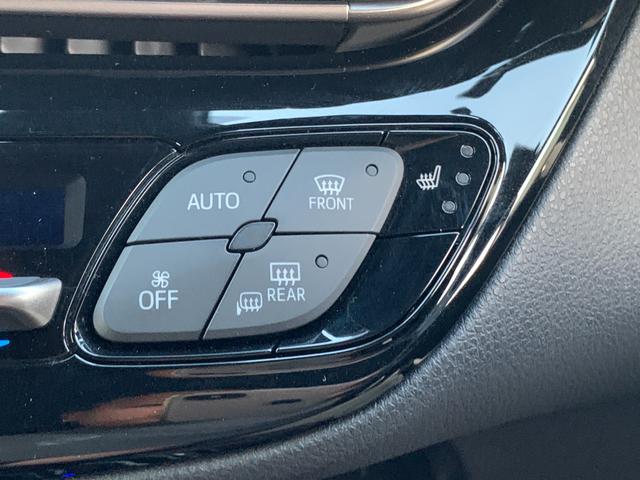 Ｃ－ＨＲ Ｇ　純正９インチナビ（ＢＴ／ＦＭ／ＡＭ／ＴＶ）バックカメラ　ＥＴＣ２．０　ドラレコ　シートカバー　ＬＥＤヘットライト　革巻きハンドル　ステリモ　クルコン　前席シートヒーター　オートライト　オートエアコン（45枚目）