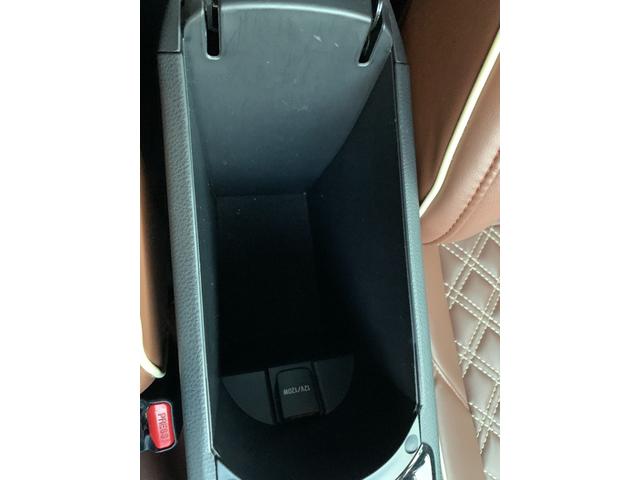 Ｃ－ＨＲ Ｇ　純正９インチナビ（ＢＴ／ＦＭ／ＡＭ／ＴＶ）バックカメラ　ＥＴＣ２．０　ドラレコ　シートカバー　ＬＥＤヘットライト　革巻きハンドル　ステリモ　クルコン　前席シートヒーター　オートライト　オートエアコン（50枚目）