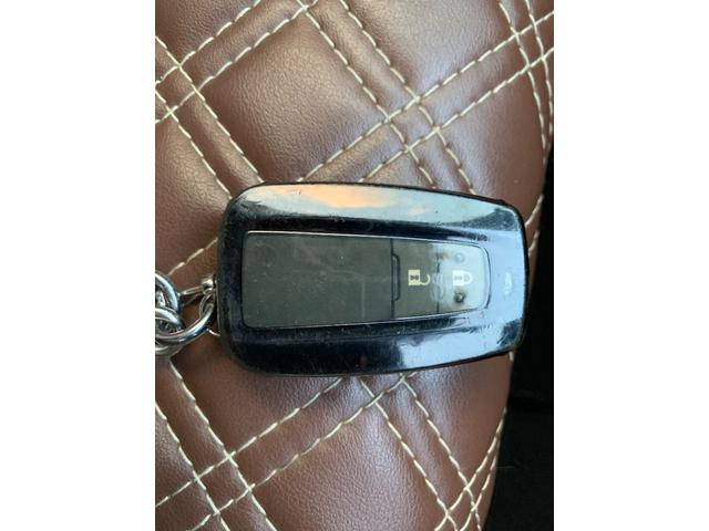 Ｃ－ＨＲ Ｇ　純正９インチナビ（ＢＴ／ＦＭ／ＡＭ／ＴＶ）バックカメラ　ＥＴＣ２．０　ドラレコ　シートカバー　ＬＥＤヘットライト　革巻きハンドル　ステリモ　クルコン　前席シートヒーター　オートライト　オートエアコン（57枚目）