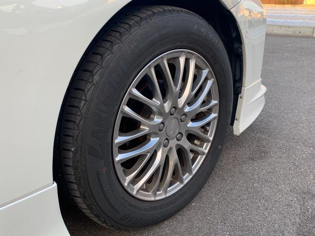 プリウス Ａ　純正ナビ（ＴＶ／ＢＴ／ＦＭ／ＡＭ）　プリクラッシュセーフティ　ブラインドスポット　ヘッドアップディスプレイ　バックカメラ　　革巻きハンドル　ステリモ　クルコン　オートハイビーム　ドラレコ　オートライト（20枚目）