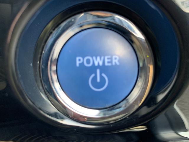 プリウス Ａ　純正ナビ（ＴＶ／ＢＴ／ＦＭ／ＡＭ）　プリクラッシュセーフティ　ブラインドスポット　ヘッドアップディスプレイ　バックカメラ　　革巻きハンドル　ステリモ　クルコン　オートハイビーム　ドラレコ　オートライト（47枚目）