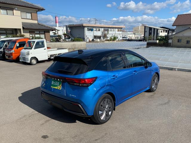 ノート Ｘ　純正９インチナビ（ＢＴ／ＦＭ／ＡＭ／ＴＶ）バックカメラ　アラウンドビューモニター　ＥＴＣ　バックカメラ　ワイアレス充電　コーナーセンサー　デジタルインナーミラー　ＳＯＳコール　オートライト（10枚目）