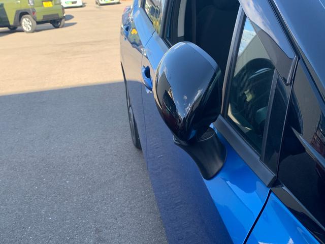 ノート Ｘ　純正９インチナビ（ＢＴ／ＦＭ／ＡＭ／ＴＶ）バックカメラ　アラウンドビューモニター　ＥＴＣ　バックカメラ　ワイアレス充電　コーナーセンサー　デジタルインナーミラー　ＳＯＳコール　オートライト（16枚目）