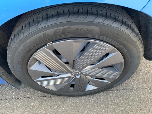 ノート Ｘ　純正９インチナビ（ＢＴ／ＦＭ／ＡＭ／ＴＶ）バックカメラ　アラウンドビューモニター　ＥＴＣ　バックカメラ　ワイアレス充電　コーナーセンサー　デジタルインナーミラー　ＳＯＳコール　オートライト（24枚目）