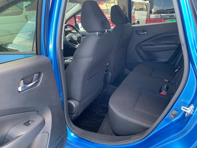 ノート Ｘ　純正９インチナビ（ＢＴ／ＦＭ／ＡＭ／ＴＶ）バックカメラ　アラウンドビューモニター　ＥＴＣ　バックカメラ　ワイアレス充電　コーナーセンサー　デジタルインナーミラー　ＳＯＳコール　オートライト（35枚目）