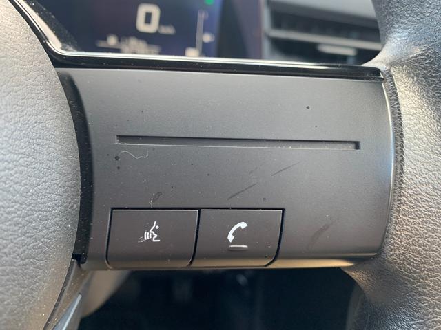 ノート Ｘ　純正９インチナビ（ＢＴ／ＦＭ／ＡＭ／ＴＶ）バックカメラ　アラウンドビューモニター　ＥＴＣ　バックカメラ　ワイアレス充電　コーナーセンサー　デジタルインナーミラー　ＳＯＳコール　オートライト（41枚目）