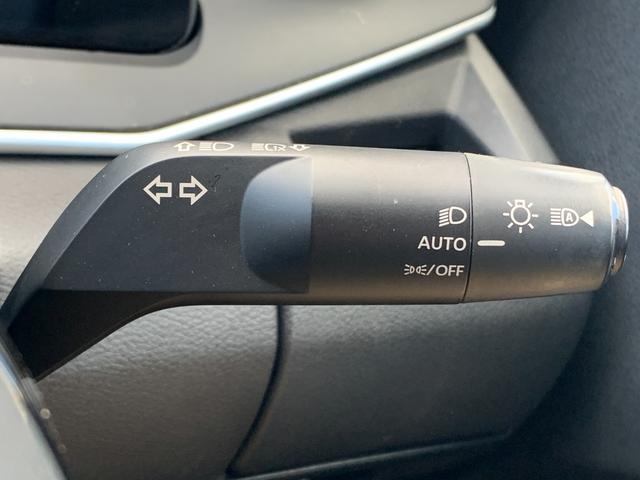 ノート Ｘ　純正９インチナビ（ＢＴ／ＦＭ／ＡＭ／ＴＶ）バックカメラ　アラウンドビューモニター　ＥＴＣ　バックカメラ　ワイアレス充電　コーナーセンサー　デジタルインナーミラー　ＳＯＳコール　オートライト（42枚目）