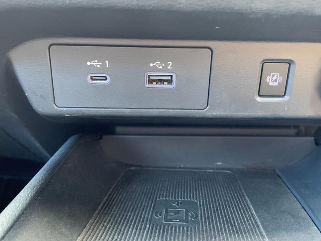 ノート Ｘ　純正９インチナビ（ＢＴ／ＦＭ／ＡＭ／ＴＶ）バックカメラ　アラウンドビューモニター　ＥＴＣ　バックカメラ　ワイアレス充電　コーナーセンサー　デジタルインナーミラー　ＳＯＳコール　オートライト（50枚目）