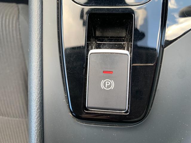 ノート Ｘ　純正９インチナビ（ＢＴ／ＦＭ／ＡＭ／ＴＶ）バックカメラ　アラウンドビューモニター　ＥＴＣ　バックカメラ　ワイアレス充電　コーナーセンサー　デジタルインナーミラー　ＳＯＳコール　オートライト（55枚目）