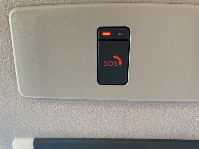 ノート Ｘ　純正９インチナビ（ＢＴ／ＦＭ／ＡＭ／ＴＶ）バックカメラ　アラウンドビューモニター　ＥＴＣ　バックカメラ　ワイアレス充電　コーナーセンサー　デジタルインナーミラー　ＳＯＳコール　オートライト（67枚目）