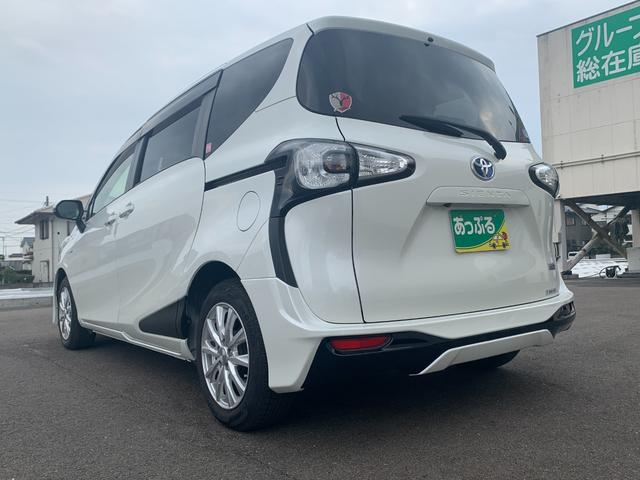 シエンタ ハイブリッドＧ　純正ナビ（ＢＴ／ＦＭ／ＡＭ／ＴＶ）バックカメラ　モデリスタエアロ　ドラレコ　ＥＴＣ　革巻きハンドル　両側パワースライド　ステリモ　横滑り防止　車線逸脱　衝突軽減　トヨタセーフティ　オートライト（14枚目）