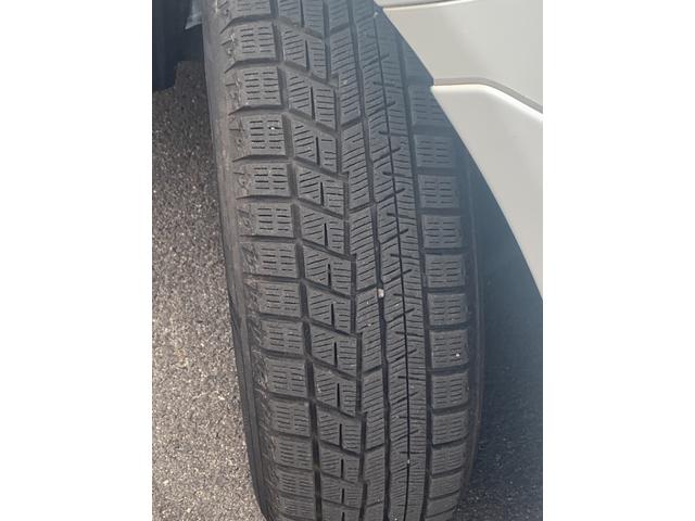 シエンタ ハイブリッドＧ　純正ナビ（ＢＴ／ＦＭ／ＡＭ／ＴＶ）バックカメラ　モデリスタエアロ　ドラレコ　ＥＴＣ　革巻きハンドル　両側パワースライド　ステリモ　横滑り防止　車線逸脱　衝突軽減　トヨタセーフティ　オートライト（19枚目）